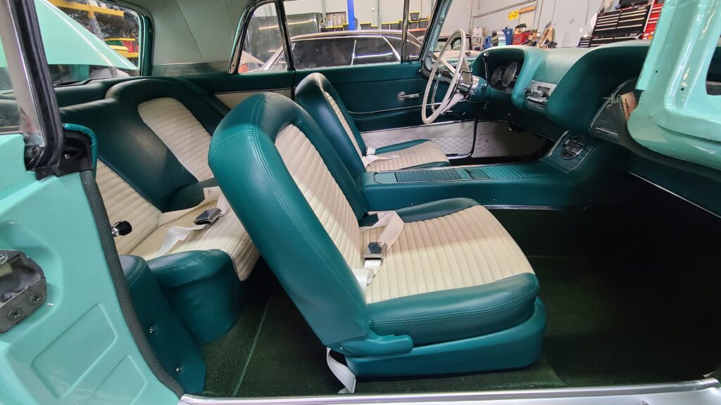 1958 Ford Thunderbird, photo 5 of 9