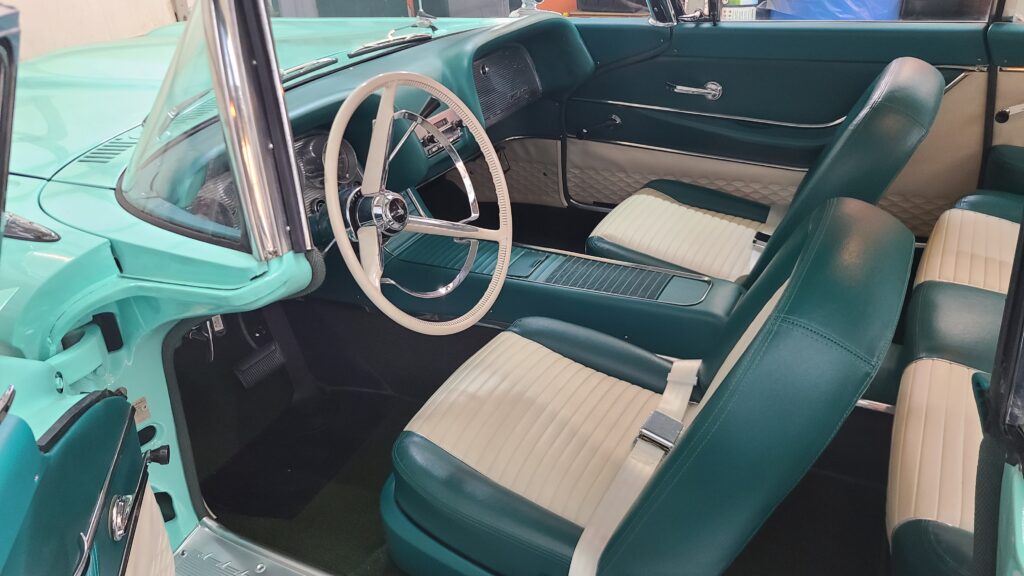 1958 Ford Thunderbird, photo 4 of 9