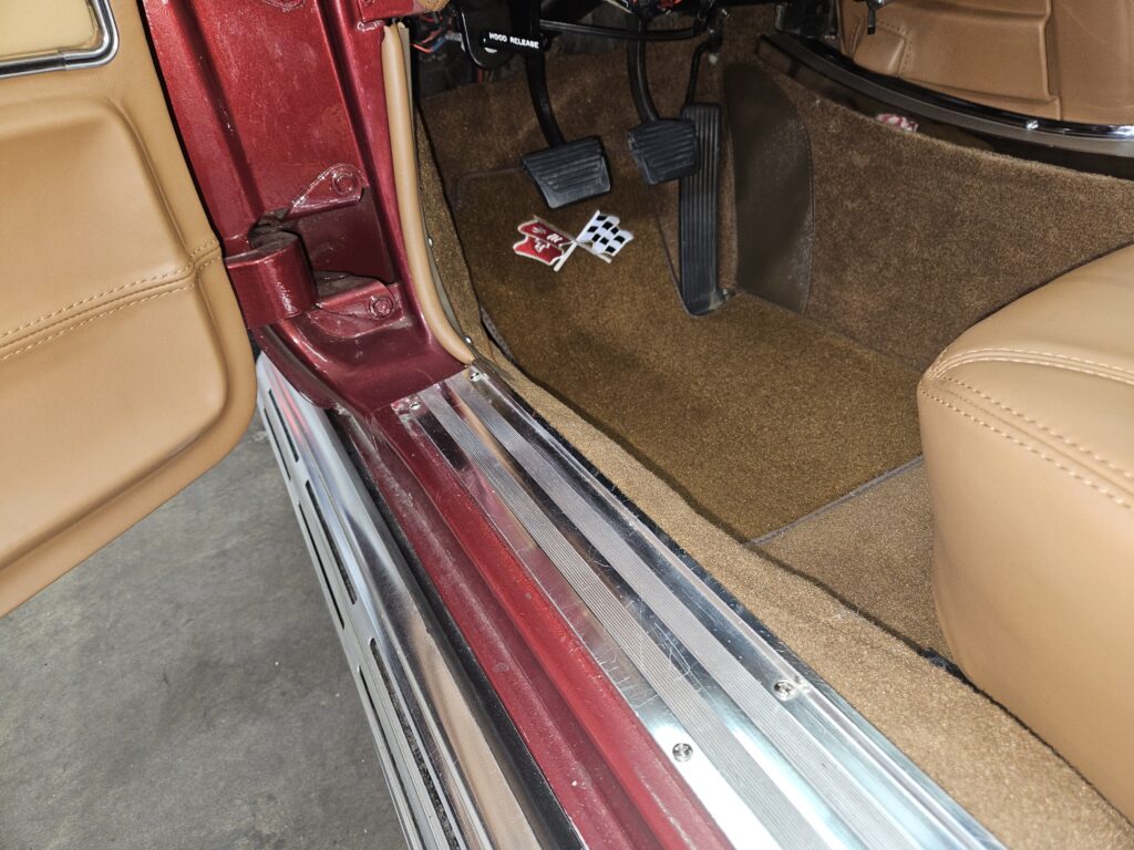 1966 Corvette Convertible, photo 14 of 17