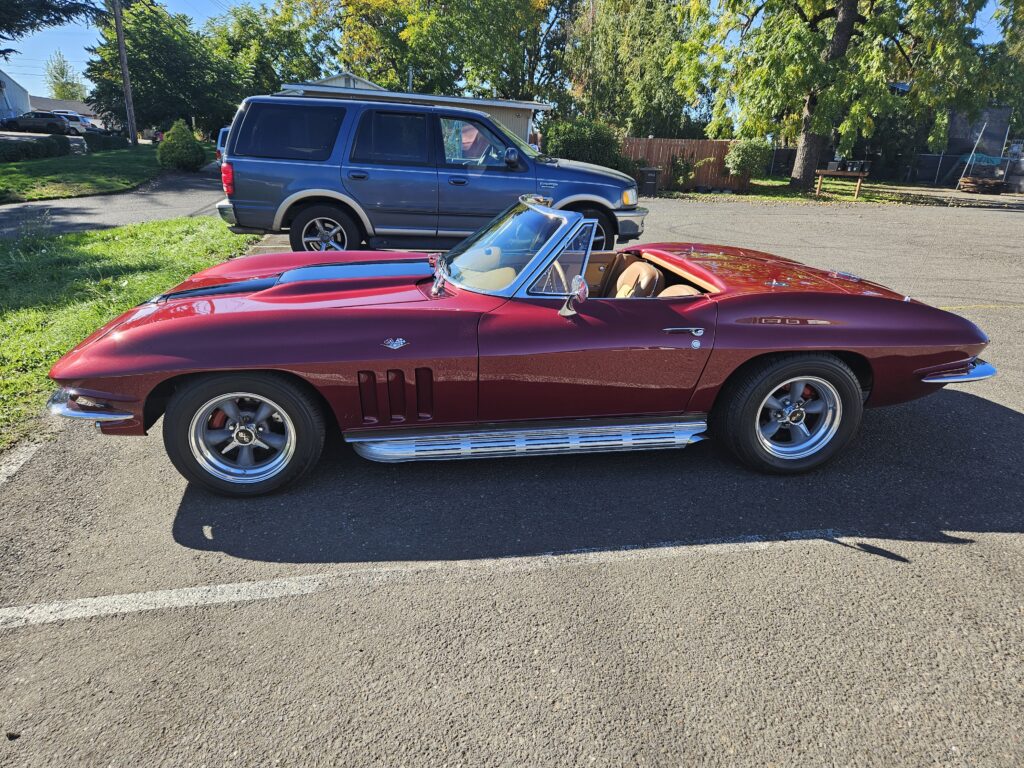 1966 Corvette Convertible, photo 1 of 17