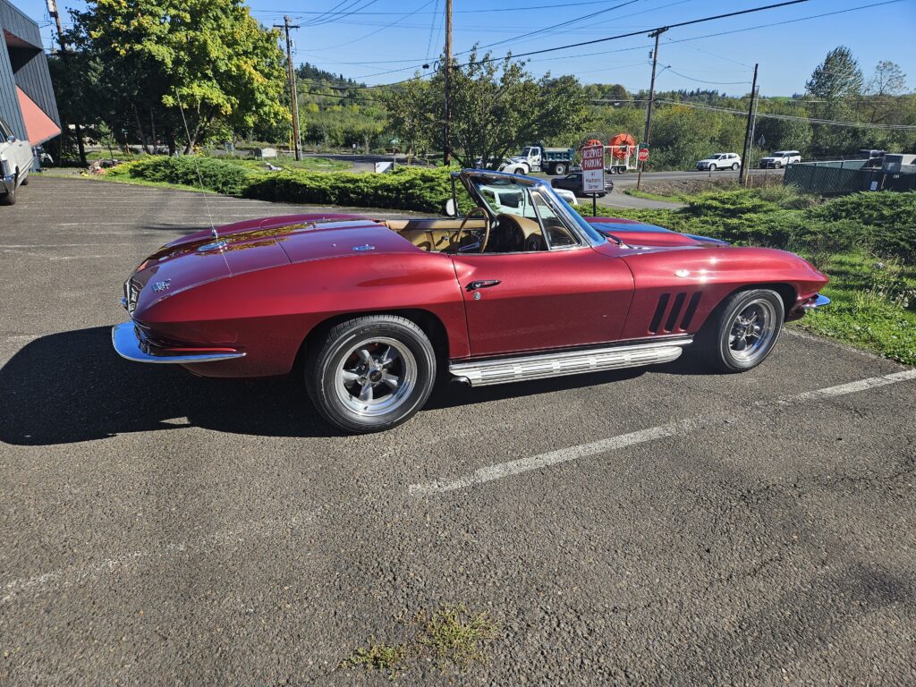 1966 Corvette Convertible, photo 2 of 17