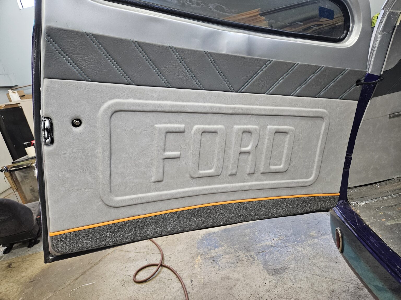 1948 Ford Panel Choptop, photo 6 of 7